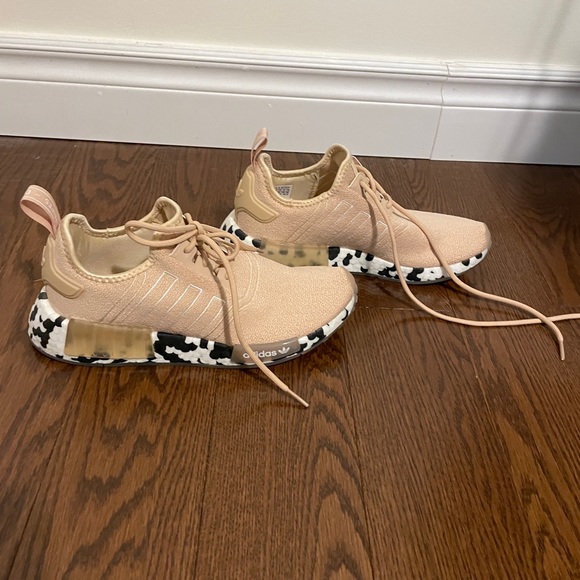 Adidas | Halo Blush Black and White Polka Dot NMD Sneakers | 7.5 - Picture 9 of 9